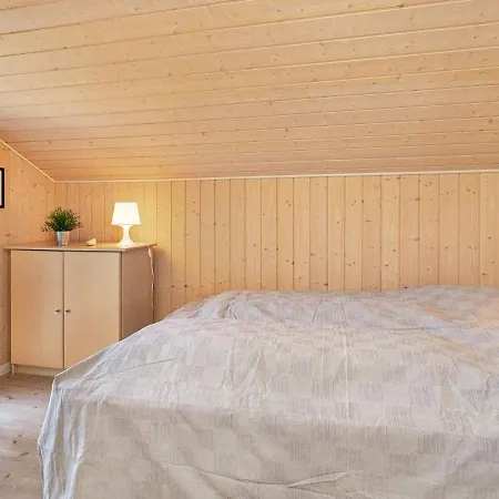 Three-bedroom In 4 * Otterup