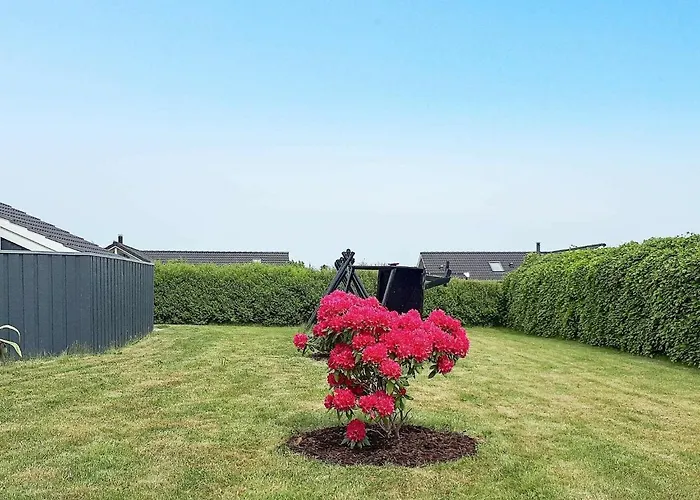 8 Person In Otterup-by Traum *