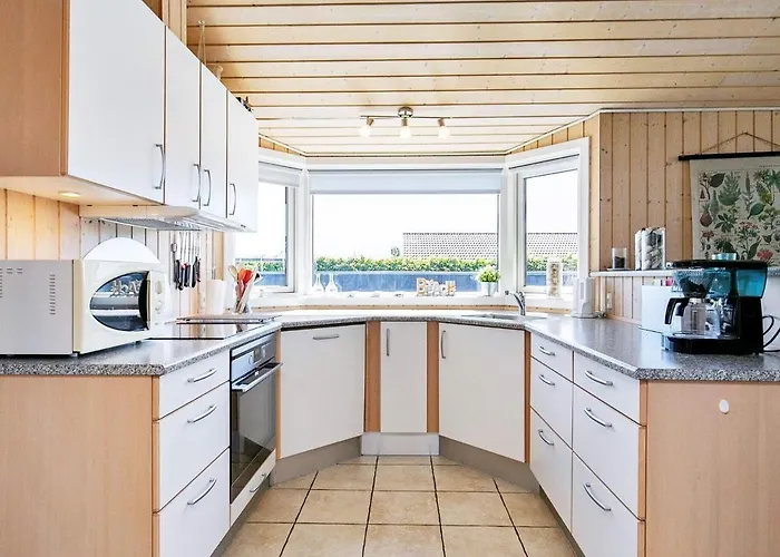 8 Person In Otterup-by Traum *